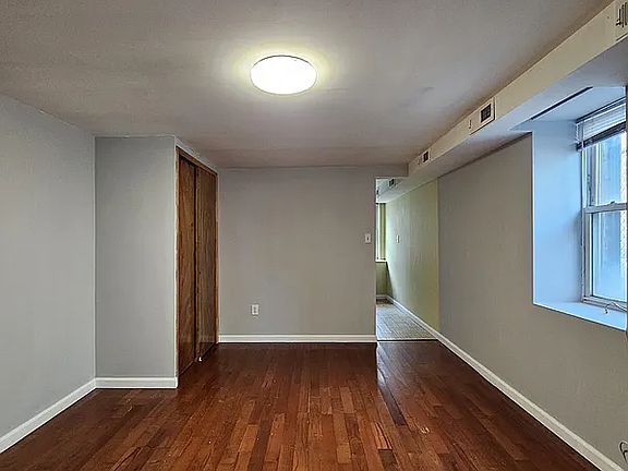5th image of 25-50 22nd St #1A