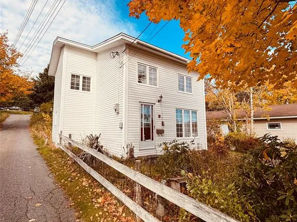16 Country Road, Bay Roberts, NL A0A1G0