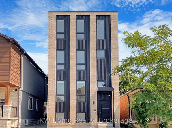 33 Kirknewton Rd #201, Toronto, ON M6E 3X9