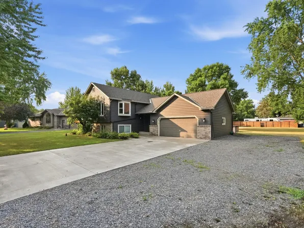 5652 W Oakes Dr, Saint Cloud, MN 56303