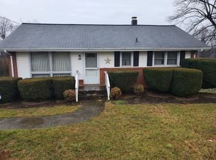 415 Frances Dr NW, Roanoke, VA 24017