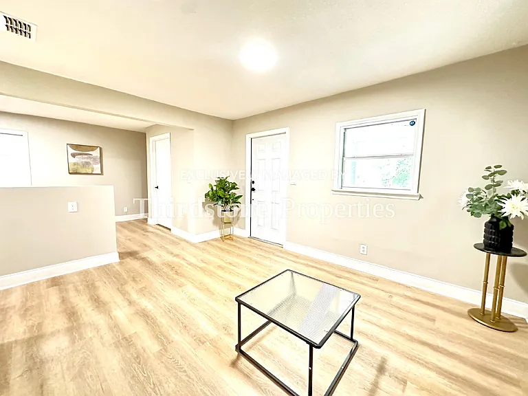 1165 Orton St — Photo 11
