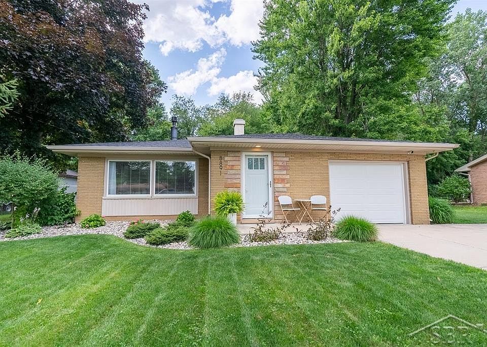 1st image of 8891 Highland Dr