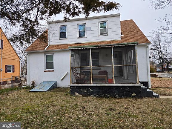 4th image of 1671 Browning Rd