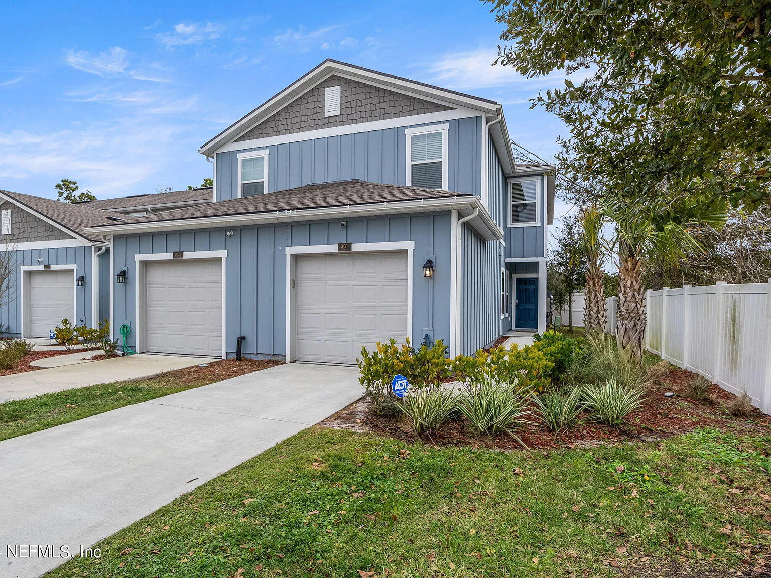 3 bed, 2.5 bath, 1492 sqft, $1,799 — Photo 1