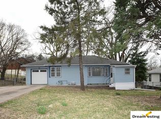 1903 Childs Rd E, Bellevue, NE 68005