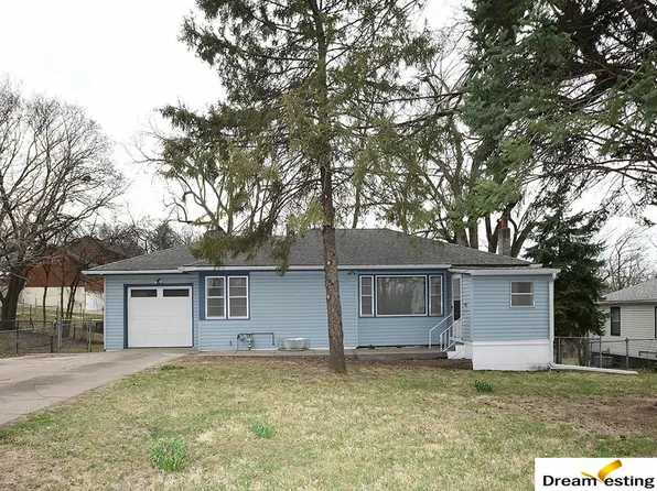 1903 Childs Rd E, Bellevue, NE 68005