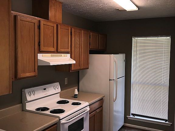 4th image of 6013 Arbor Glen Dr