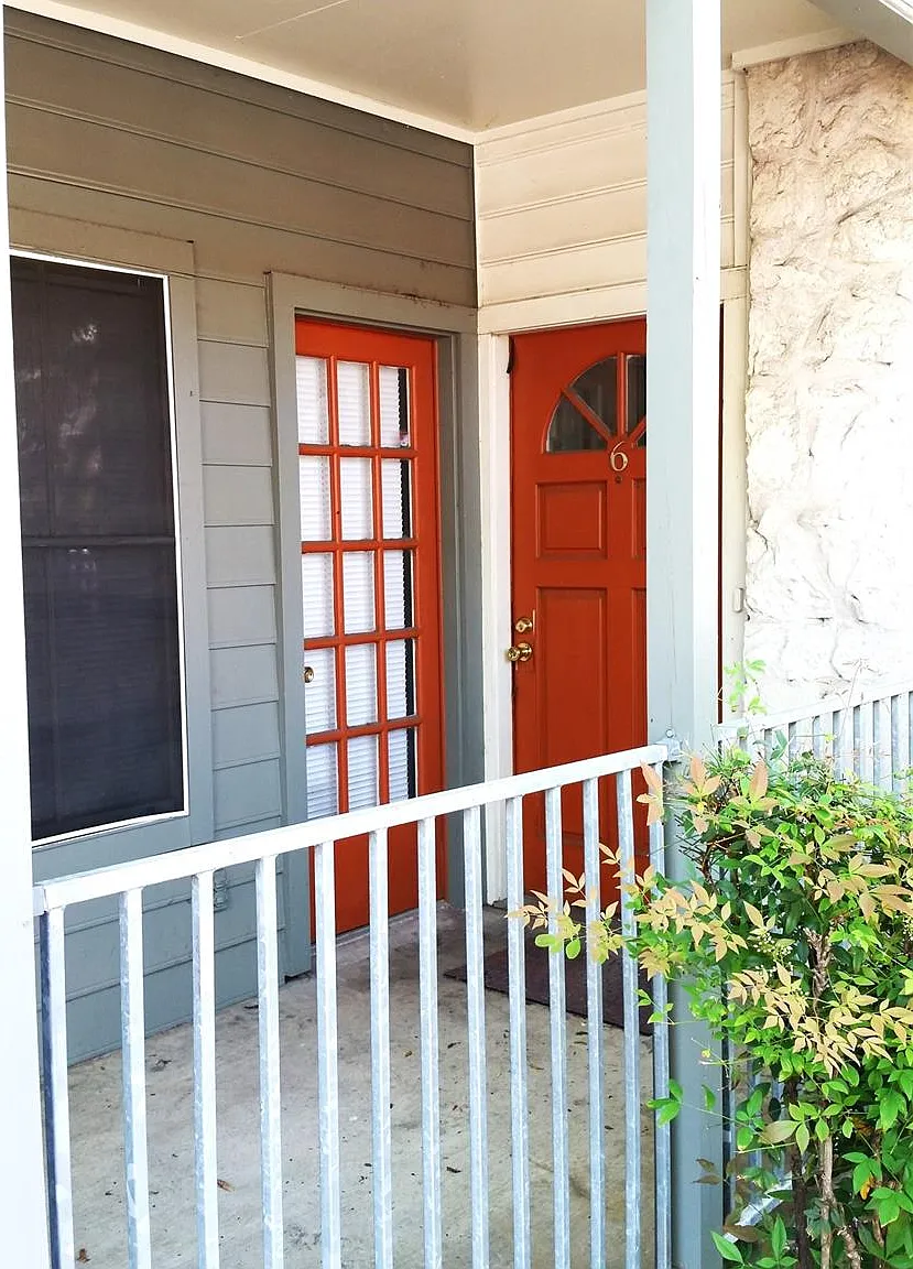 2 bed, 2.0 bath, 1081 sqft, $2,500 — Photo 1