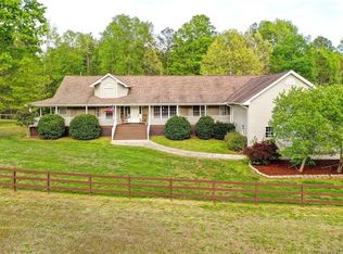 10382 Old Towne Ln, New Kent, VA 23124