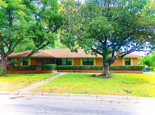 1808 Riverway Dr, Dallas, TX