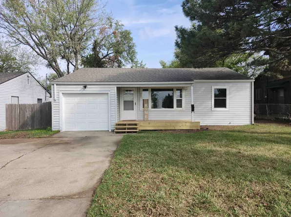 5908 E Kinkaid St, Wichita, KS 67218