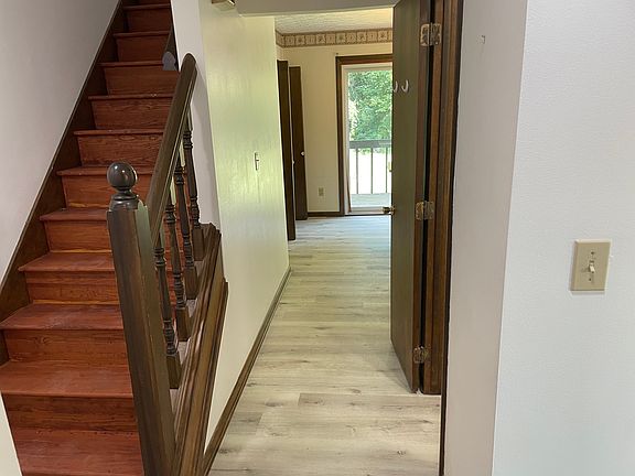 5th image of 3881 & 3885 Lake Vista Rd #3881