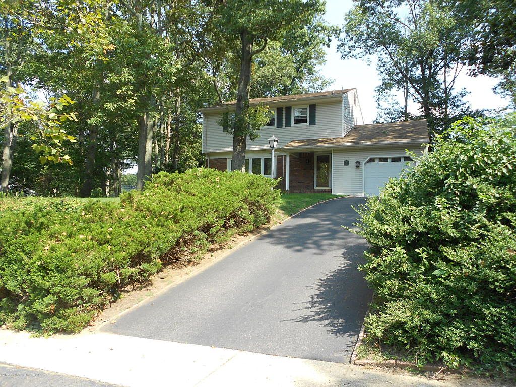 2 Hampton Rd, Eatontown, NJ 07724 Zillow