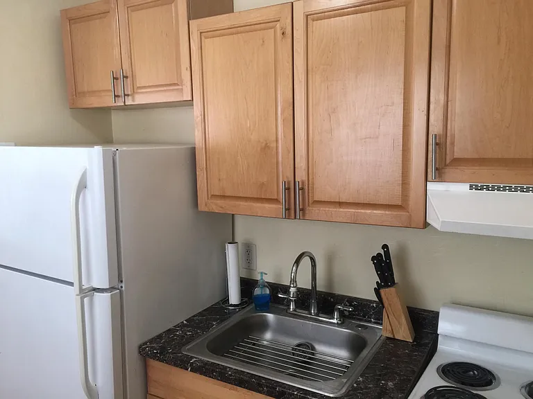 2115 SW 3rd Ave #10 — Photo 11