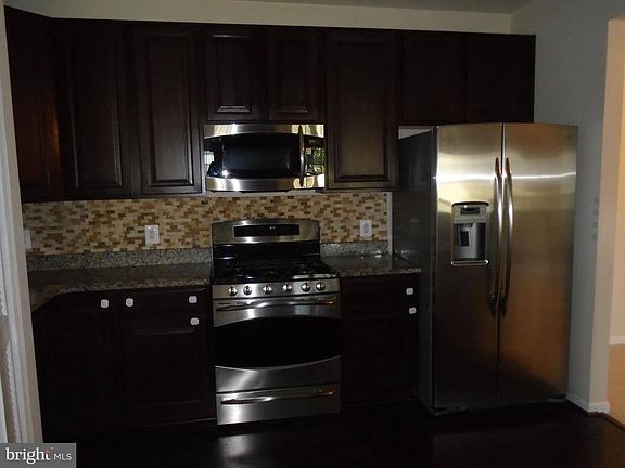 5th image of 1624 Hardwick Ct APT 203