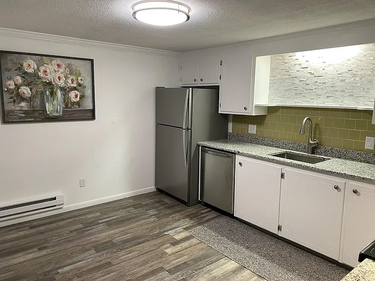 30 Dana Rd #3B — Photo 4
