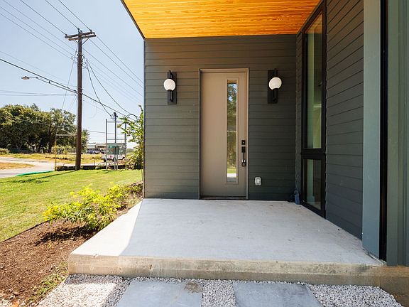 5th image of 6315 Del Monte Rd #A