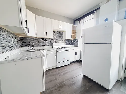 8 Saint Pauls Ave #4R Photo 1