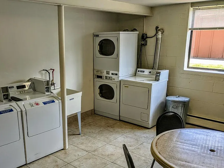 1835 Ulysses St NE #7 — Photo 16