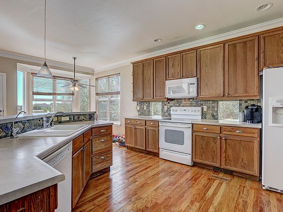 4th image of 12614 Pine Valley Cir