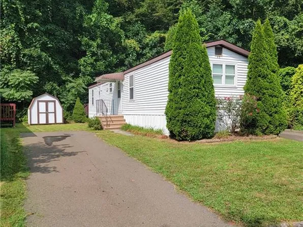 48 Woodland Park, Shelton, CT 06484
