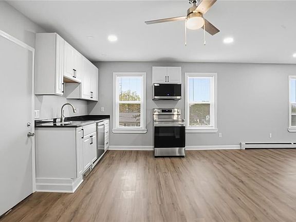 3rd image of 188 Division St #2F