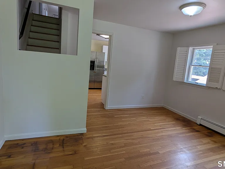 117 N Taylor Ave — Photo 10