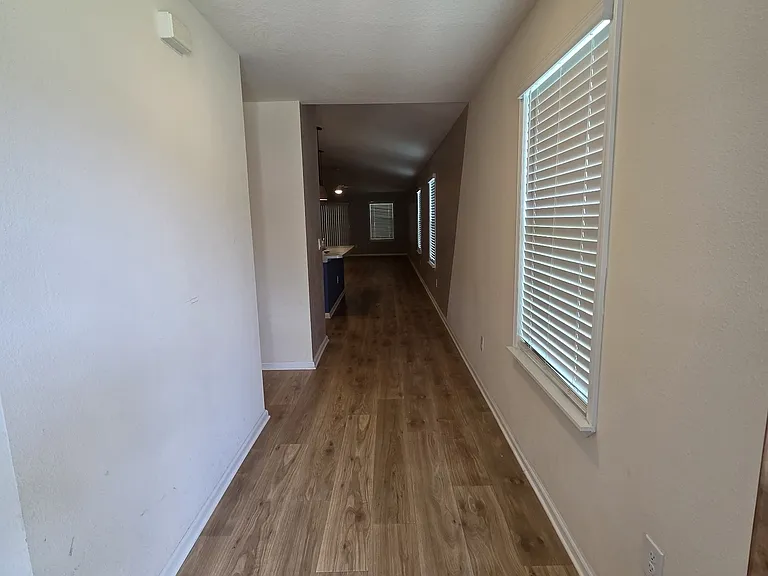152 Ashwood Cir — Photo 5