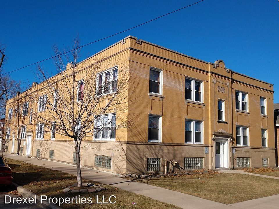 1st image of 4444 W Wellington Ave #2