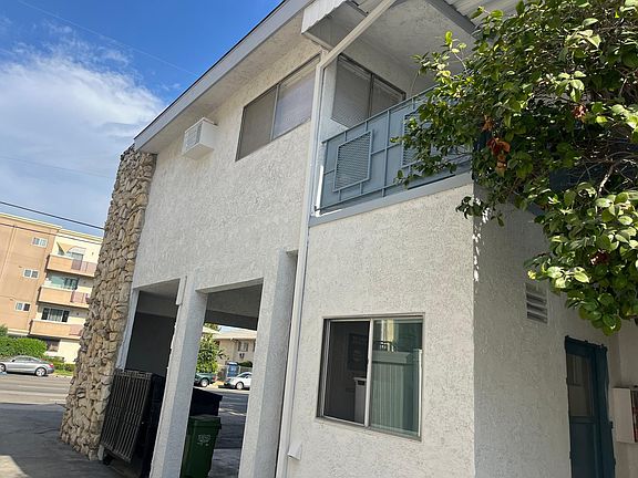 4th image of 5653 Laurel Canyon Blvd #6