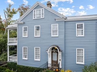 1 Wall St, Charleston, SC 29401