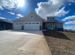 1314 Spahn Dr, Waunakee, WI 53597