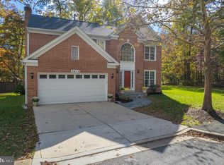3615 Chase Hills Dr, Laurel, MD 20724