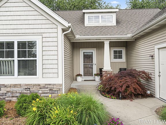 5th image of 10778 Bridgewater Dr