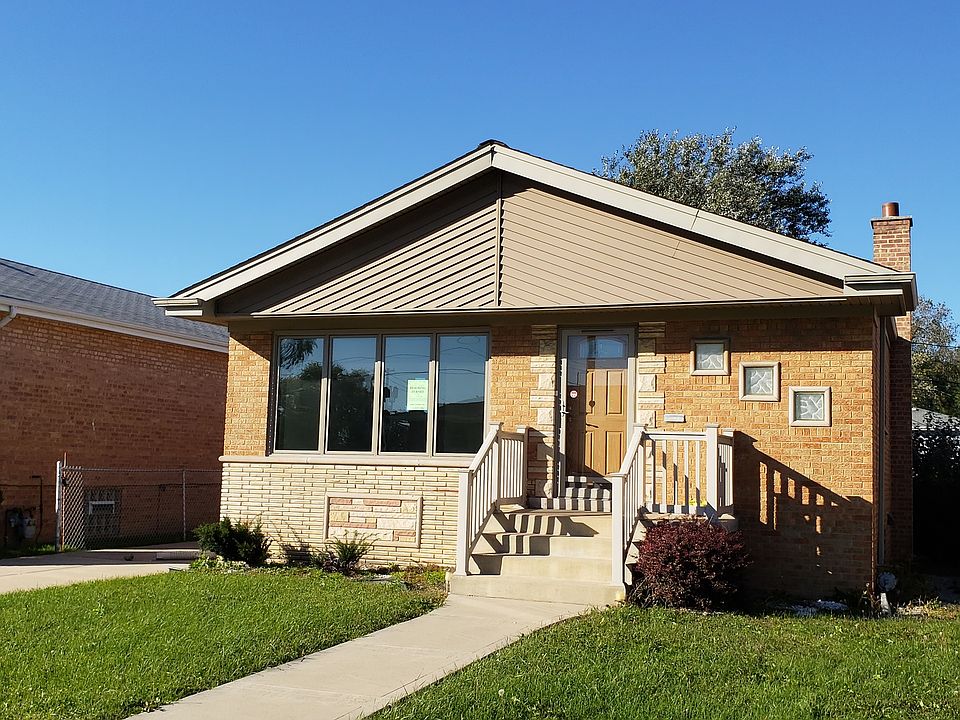 1st image of 2952 W 102nd Pl