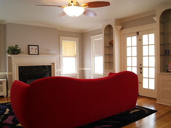 2nd image of 208 Standish Dr.
