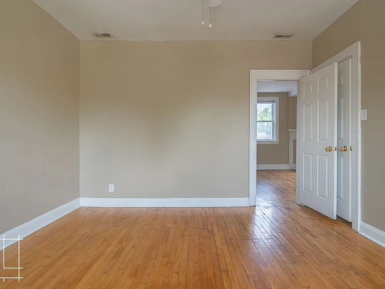 2487 Summit St #2491 — Photo 22