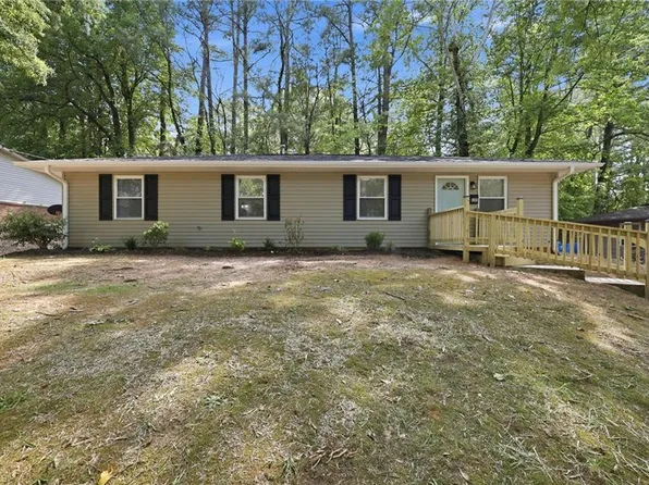 640 Amanda Pl, Winston Salem, NC 27101