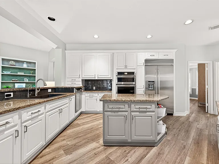 3510 Artesian Springs Ct — Photo 17