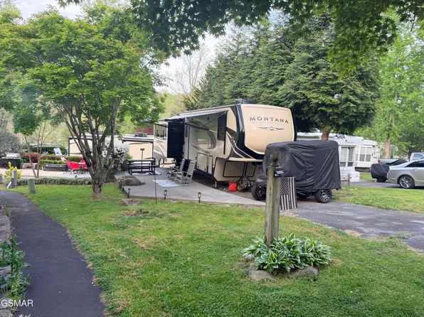 4229 E Pkwy #115, Gatlinburg, TN 37738