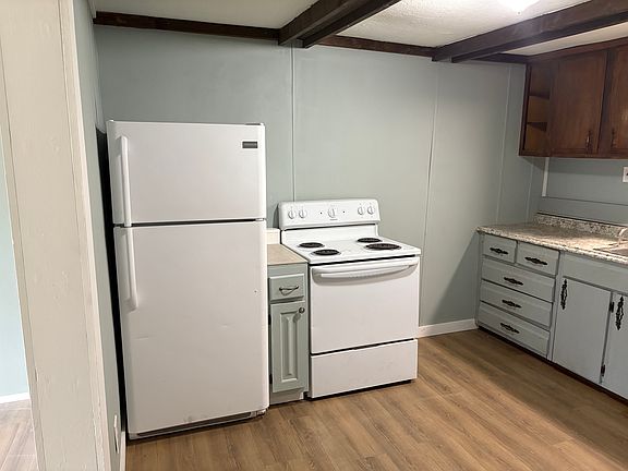 4th image of 2916 Smith Ln