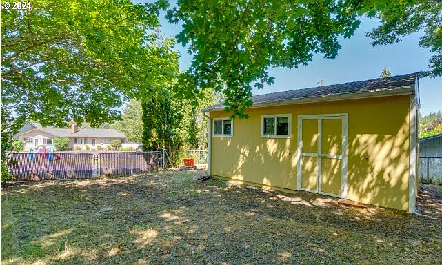 2nd image of SW Orcutt Pl