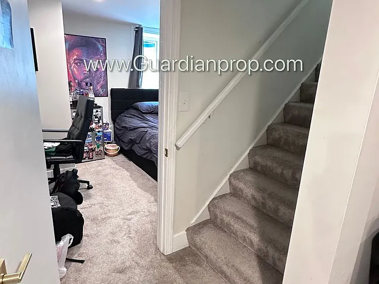 2919 Zarthan Ave S — Photo 8