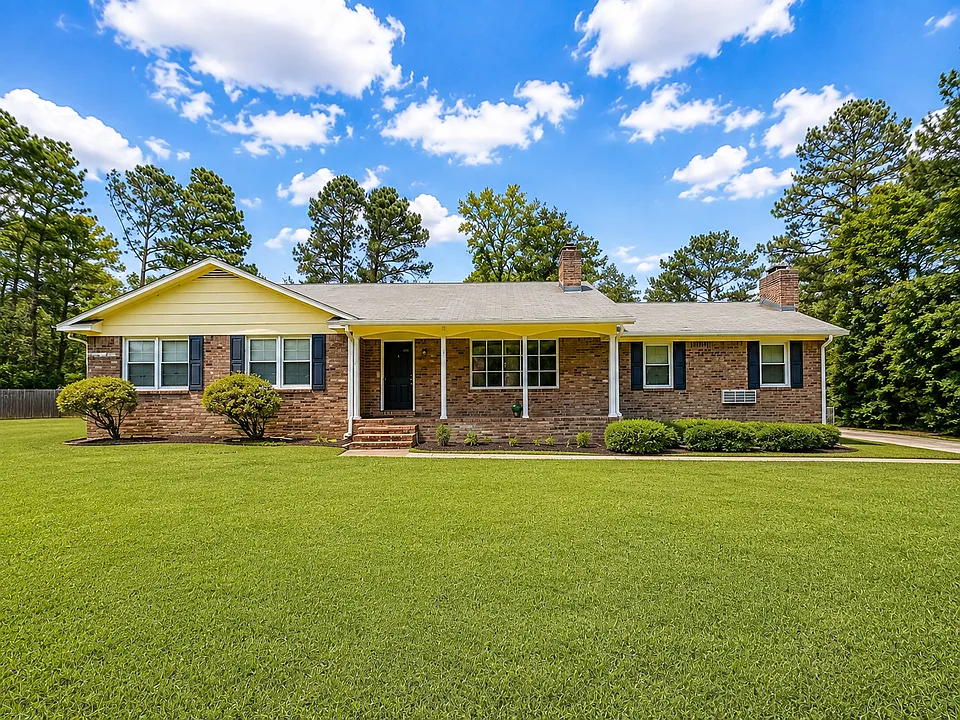 733 Hillwood Dr