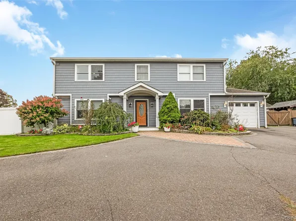 348 Southaven Avenue, Medford, NY 11763