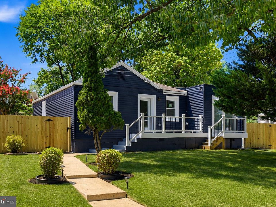 1st image of 1414 Farmingdale Ave