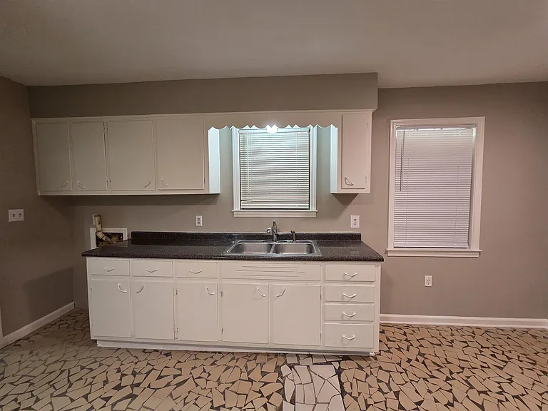 4723 Wooddale Ave — Photo 25
