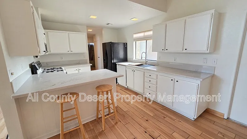 2 bed, 2.0 bath, 1145 sqft, $2,295 — Photo 4