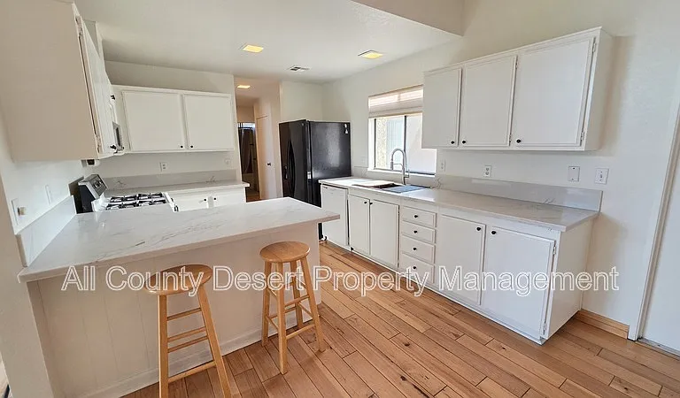 74204 Catalina Way — Photo 4